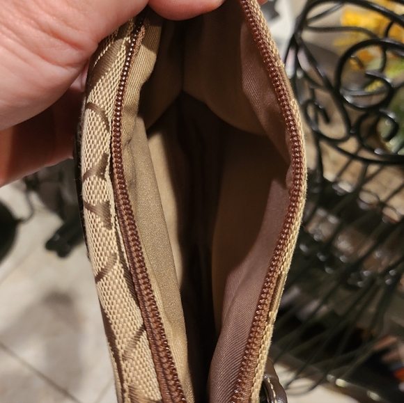 Coach Signature Legacy Flap Wristlet - Picture 5 of 6